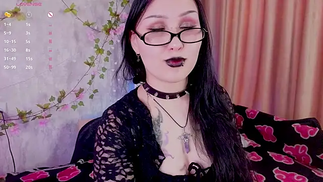 Snapshot of ThoraHaring chatting on 03-16-26, 05:44 ThoraHaring online show from 03-16-26, 05:44