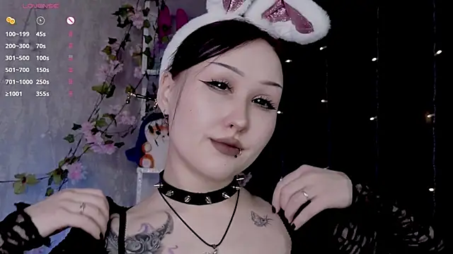 Snapshot of ThoraHaring chatting on 04-07-26, 04:35 ThoraHaring online show from 04-07-26, 04:35