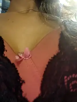 Rani1993 online show from 04-13-26, 06:35