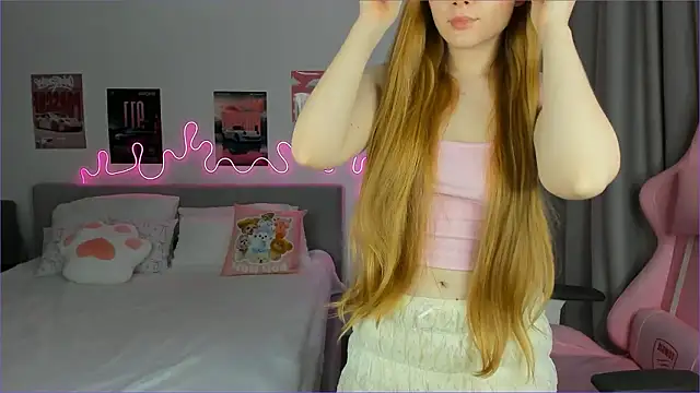 EvaRaee online show from 03-15-26, 03:56