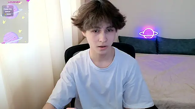  LukaHayes  online show from 04-02-26, 04:04