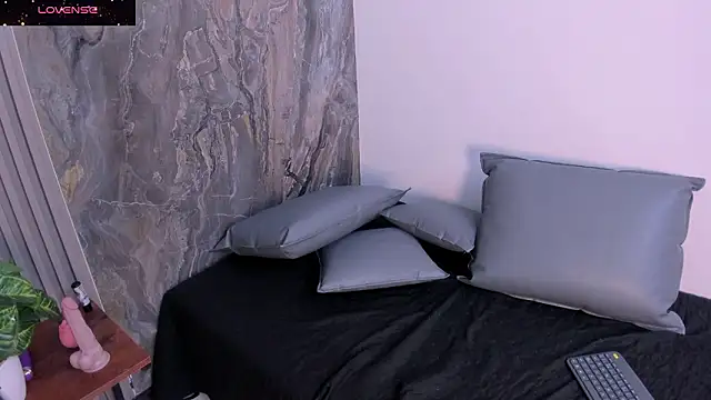 Snapshot of ScarletDollxxx chatting on 03-12-26, 11:16 ScarletDollxxx online show from 03-12-26, 11:16