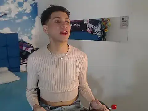 Ailanys Miller online show from 04-12-26, 01:43