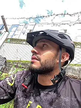 Snapshot of katasanz chatting on 03-21-26, 02:09 katasanz online show from 03-21-26, 02:09