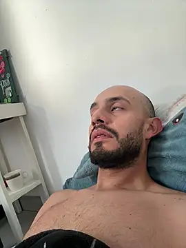 Snapshot of katasanz chatting on 03-31-26, 12:38 katasanz online show from 03-31-26, 12:38