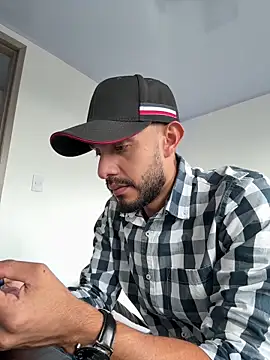 Snapshot of katasanz chatting on 04-14-26, 02:45 katasanz online show from 04-14-26, 02:45