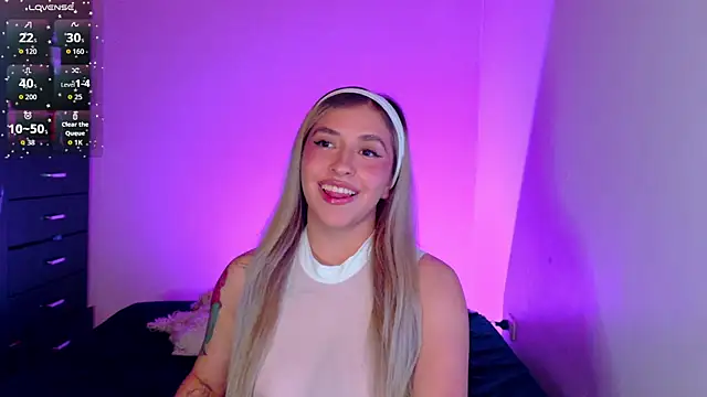 saradiazxxx online show from 06-23-26, 06:44
