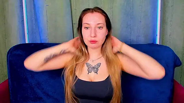 Snapshot of JollyBlondy chatting on 03-18-26, 01:31 JollyBlondy online show from 03-18-26, 01:31