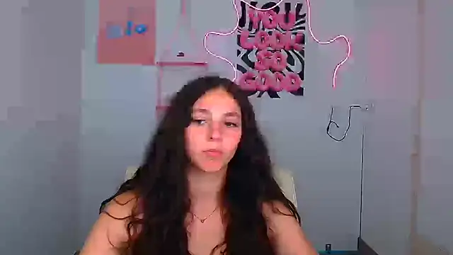 KissMeJulia online show from 08-05-26, 11:13
