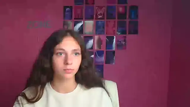 KissMeJulia online show from 08-06-26, 05:53