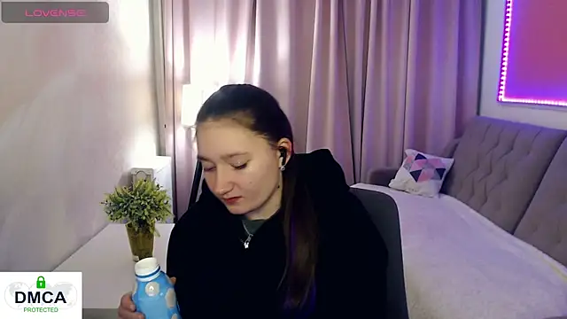 Sparkling Starlet67 online show from 03-03-26, 02:12