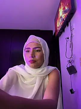 Snapshot of Darsha_Khemu chatting on 06-25-26, 10:58 Darsha Khemu online show from 06-25-26, 10:58