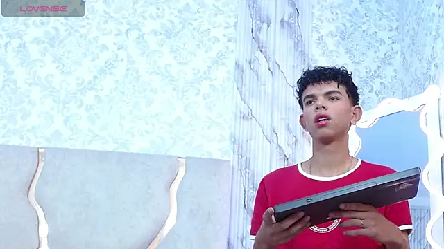 Snapshot of keahi_tay chatting on 03-04-26, 11:49 keahi tay online show from 03-04-26, 11:49