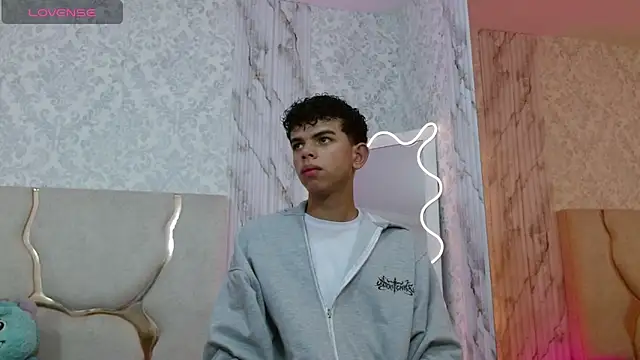 Snapshot of keahi_tay chatting on 03-09-26, 11:47 keahi tay online show from 03-09-26, 11:47