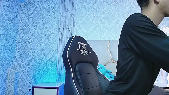 Snapshot of keahi_tay chatting on 03-10-26, 11:48 keahi tay online show from 03-10-26, 11:48