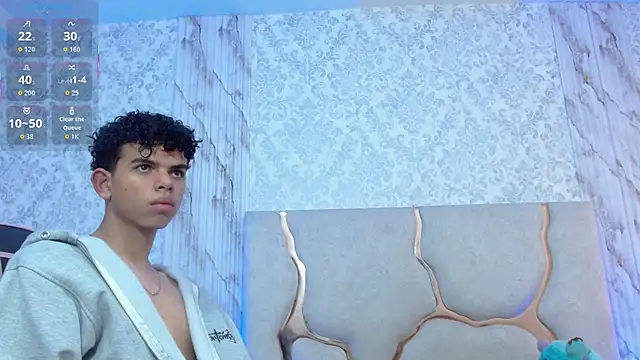 Snapshot of keahi_tay chatting on 03-14-26, 11:43 keahi tay online show from 03-14-26, 11:43