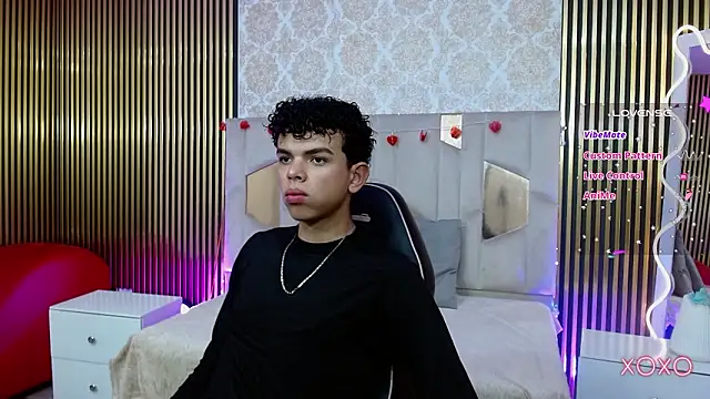 Snapshot of keahi_tay chatting on 03-26-26, 07:19 keahi tay online show from 03-26-26, 07:19