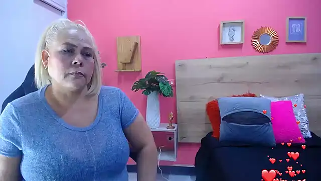 Snapshot of eva_colen50 chatting on 06-25-26, 06:56 eva colen50 online show from 06-25-26, 06:56