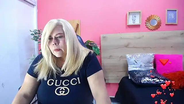 Snapshot of eva_colen50 chatting on 06-26-26, 06:56 eva colen50 online show from 06-26-26, 06:56