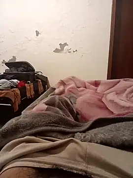 Snapshot of Mineirinho_85 chatting on 03-13-26, 12:39 Mineirinho 85 online show from 03-13-26, 12:39