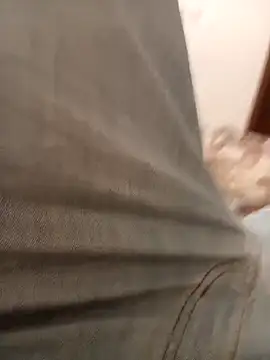 Snapshot of Mineirinho_85 chatting on 03-15-26, 02:39 Mineirinho 85 online show from 03-15-26, 02:39