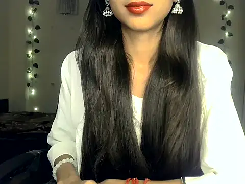 Snapshot of SIKSHA_SINGH chatting on 04-24-26, 08:44 SIKSHA SINGH online show from 04-24-26, 08:44