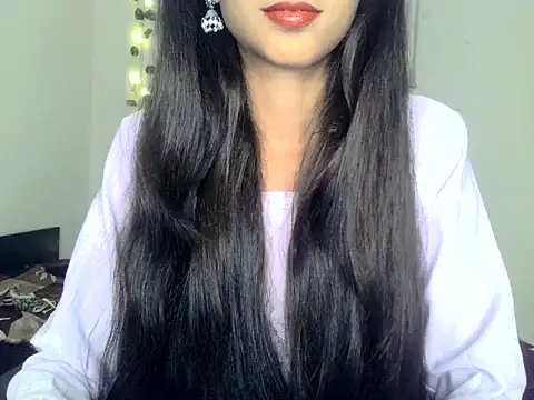 Snapshot of SIKSHA_SINGH chatting on 05-14-26, 05:53 SIKSHA SINGH online show from 05-14-26, 05:53