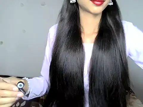 Snapshot of SIKSHA_SINGH chatting on 05-19-26, 06:58 SIKSHA SINGH online show from 05-19-26, 06:58