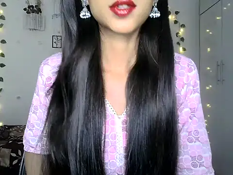 Snapshot of SIKSHA_SINGH chatting on 05-31-26, 02:02 SIKSHA SINGH online show from 05-31-26, 02:02