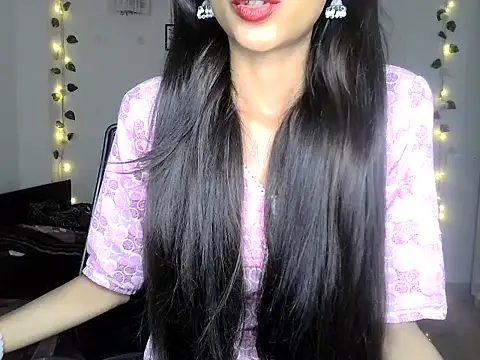 Snapshot of SIKSHA_SINGH chatting on 05-31-26, 06:31 SIKSHA SINGH online show from 05-31-26, 06:31