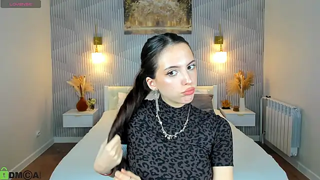 Snapshot of elise_robbie chatting on 03-10-26, 09:25 elise robbie online show from 03-10-26, 09:25