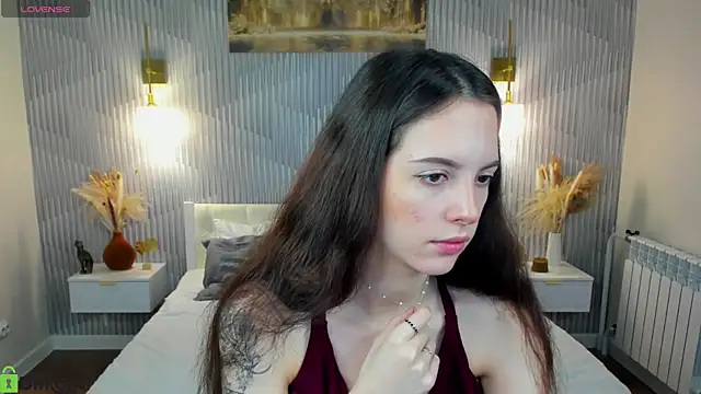 Snapshot of elise_robbie chatting on 03-23-26, 01:09 elise robbie online show from 03-23-26, 01:09