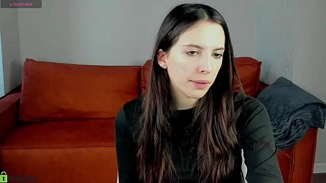 Snapshot of elise_robbie chatting on 03-27-26, 08:26 elise robbie online show from 03-27-26, 08:26