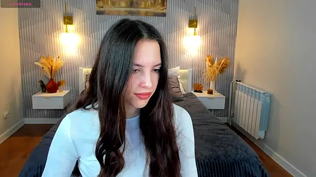 Snapshot of elise_robbie chatting on 03-29-26, 01:05 elise robbie online show from 03-29-26, 01:05