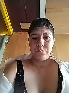JuliaRobinson online show from 05-17-26, 12:45