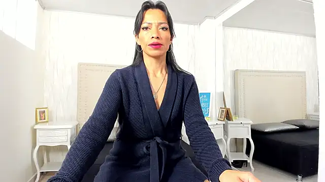 FernandaAvilax online show from 05-11-26, 07:33