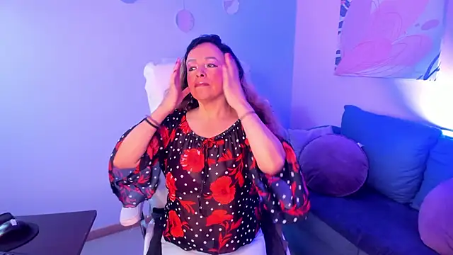 Ivonne 4 online show from 04-14-26, 12:55