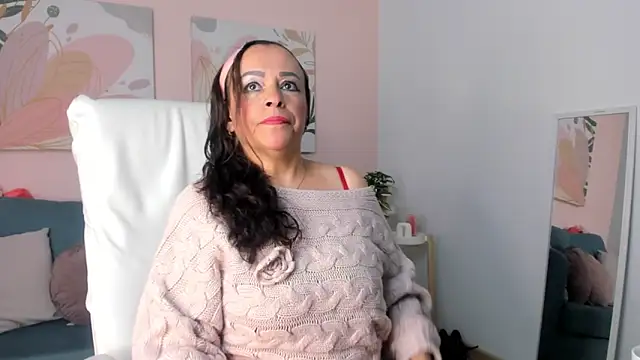 Ivonne 4 online show from 06-19-26, 01:26