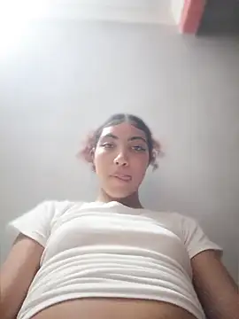 Snapshot of MeMore_44 chatting on 03-21-26, 05:45 MeMore 44 online show from 03-21-26, 05:45