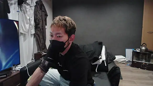 ryuaaaaa online show from 04-15-26, 02:13