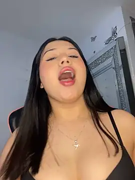 scarleth marquezz online show from 05-20-26, 02:40
