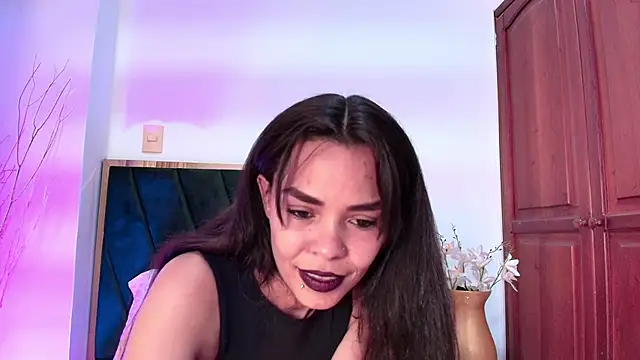 KatrionaNyx online show from 04-25-26, 12:24