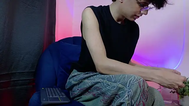 lui x dust online show from 05-16-26, 03:25