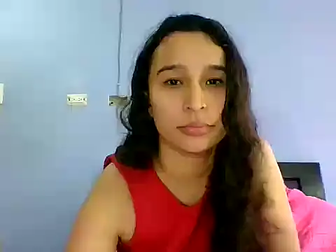 Snapshot of scarlettscottx_ chatting on 04-26-26, 06:27 scarlettscottx online show from 04-26-26, 06:27
