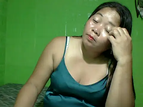 Snapshot of sweetanne19 chatting on 04-07-26, 01:33 sweetanne19 online show from 04-07-26, 01:33