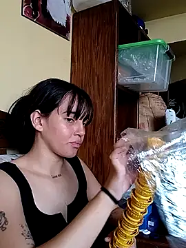 Snapshot of sara_cute_so chatting on 04-11-26, 07:51 sara cute so online show from 04-11-26, 07:51