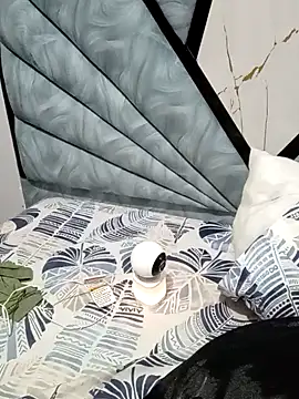 Snapshot of sara_cute_so chatting on 04-13-26, 04:29 sara cute so online show from 04-13-26, 04:29