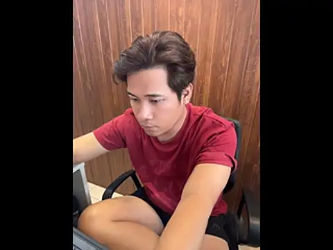 Snapshot of ximenquintana chatting on 04-14-26, 05:02 ximenquintana online show from 04-14-26, 05:02