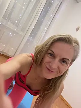 Snapshot of Faiiry_ chatting on 03-04-26, 02:50 Faiiry online show from 03-04-26, 02:50