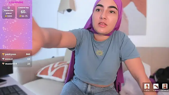 Malika Noor online show from 05-27-26, 03:42